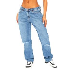 New Fashion Nova Women’s Always the Superhero 90’s straight leg jeans size 3 NWT